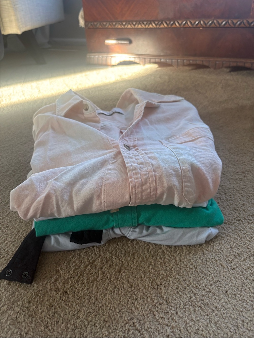 Aritzia bundle 5 tops all size medium